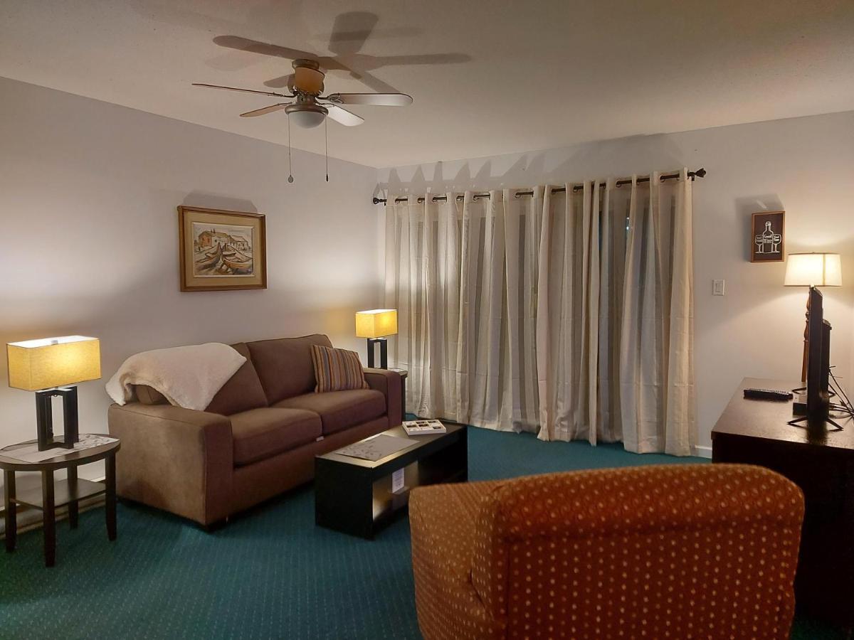 Richter Pass Beach Resort 오소유스 외부 사진