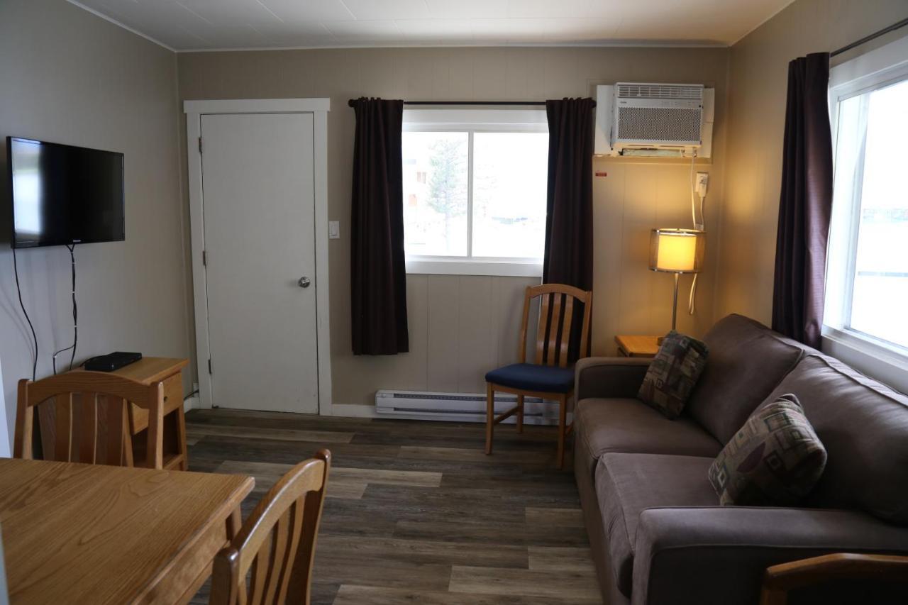Richter Pass Beach Resort 오소유스 외부 사진